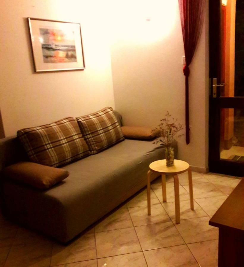 Apartmani Mia Ližnjan Eksteriør bilde